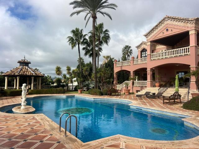 Chalet, Sierra Blanca, Marbella