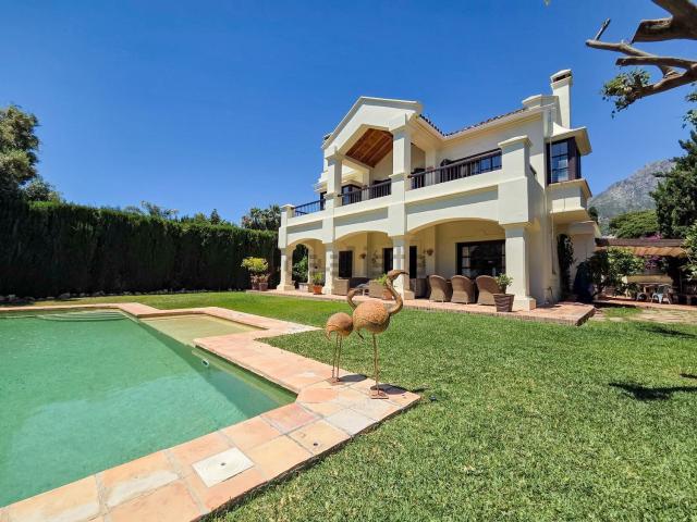 Chalet, Sierra Blanca, Marbella