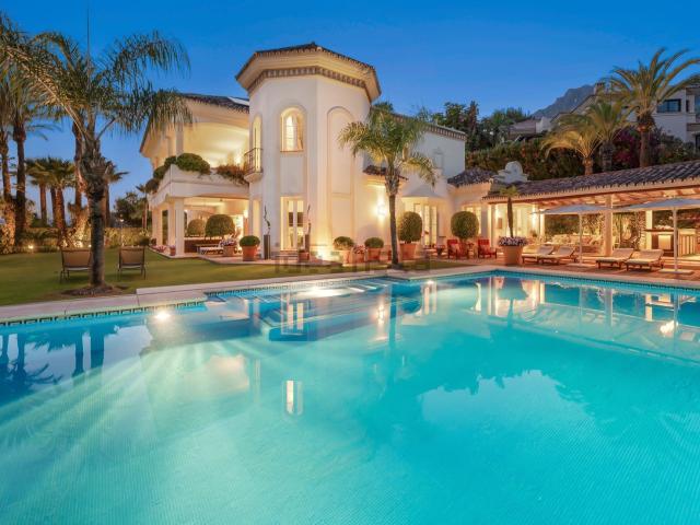 Chalet, Sierra Blanca, Marbella