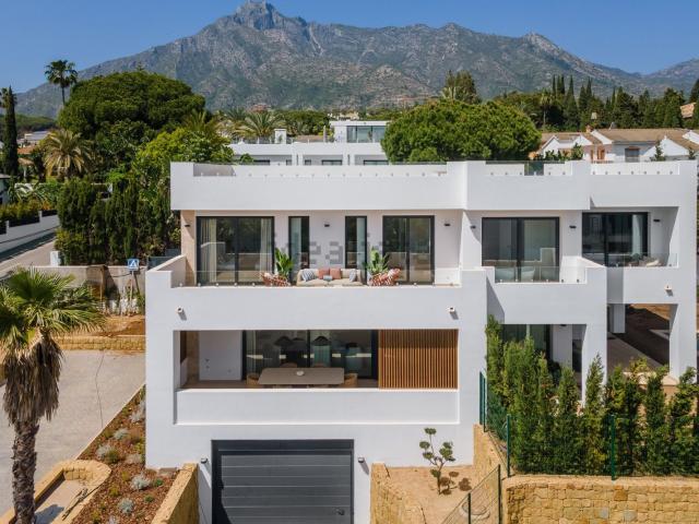 Chalet, Sierra Blanca, Marbella