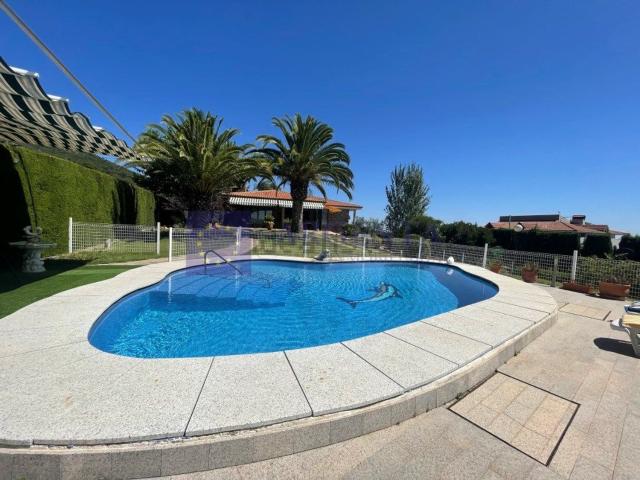 Chalet, Sierra de Fuentes