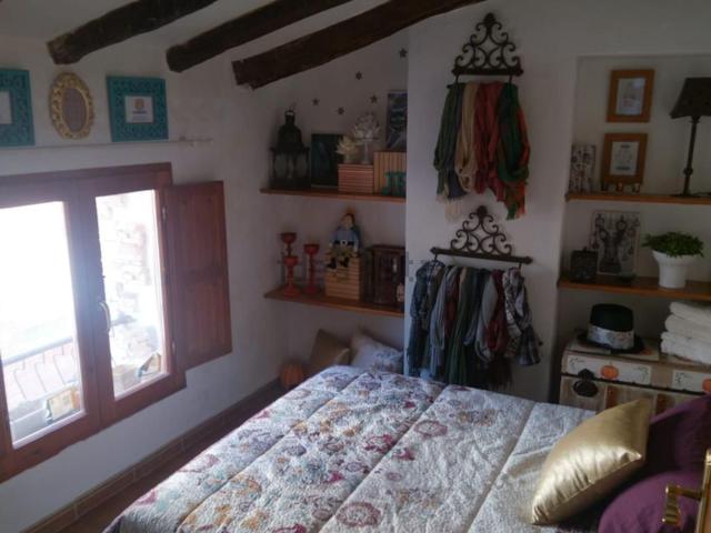 Chalet, Sueras