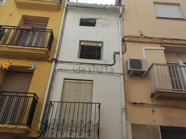 Chalet, Sueras