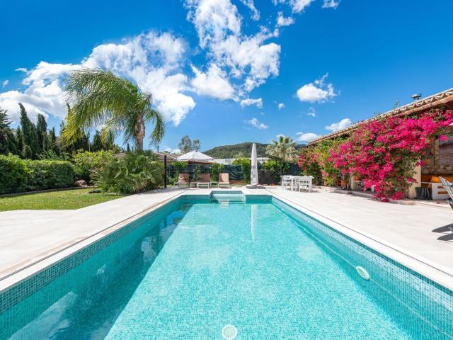 Chalet, Pobla Sa