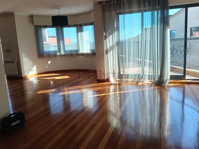 Chalet, Poio
