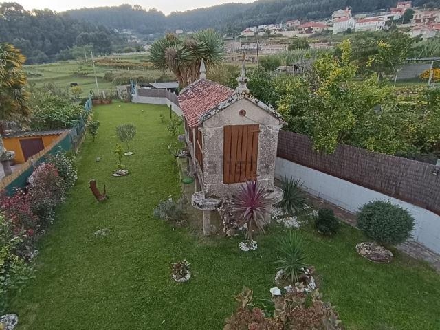 Chalet, Poio
