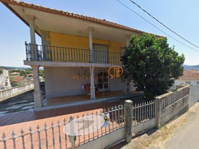 Chalet, Poio
