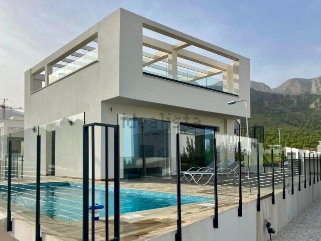 Chalet, Polop
