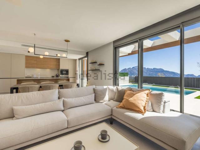Chalet, Polop