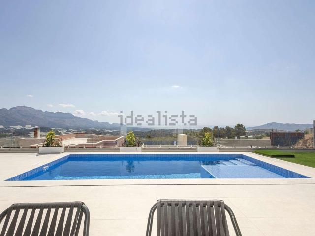Chalet, Polop