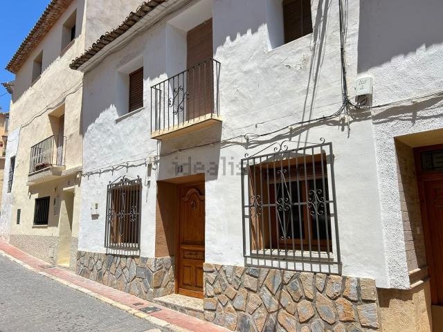 Chalet, Polop