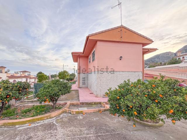 Chalet, Polop