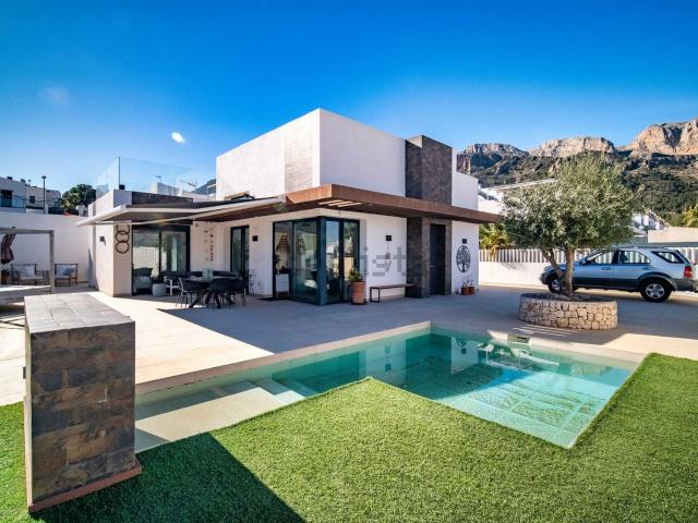 Chalet, Polop