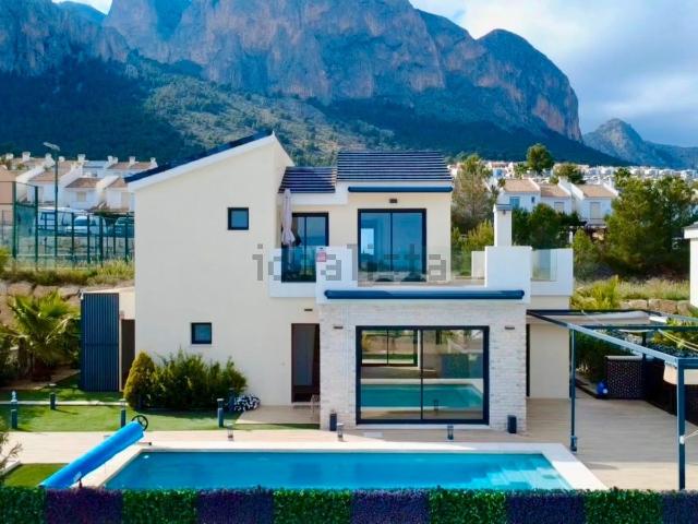 Chalet, Polop