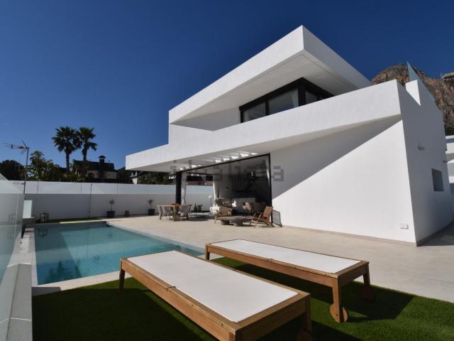 Chalet, Polop