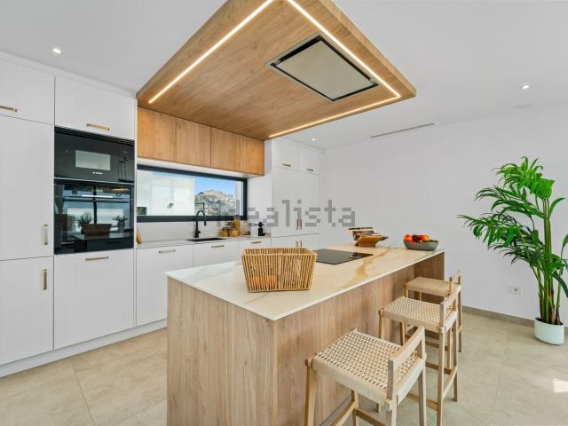 Chalet, Polop
