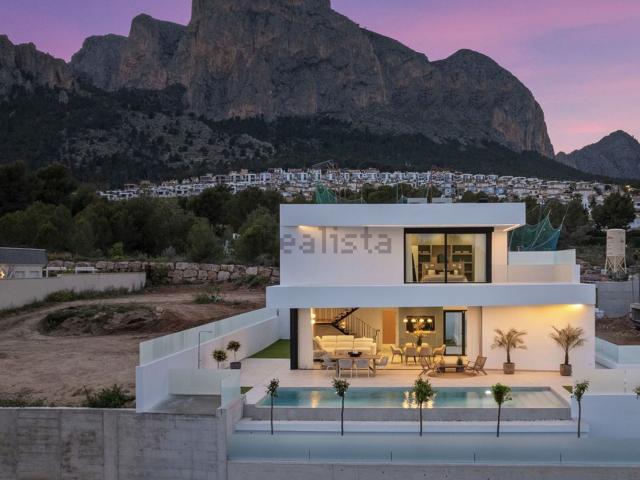 Chalet, Polop