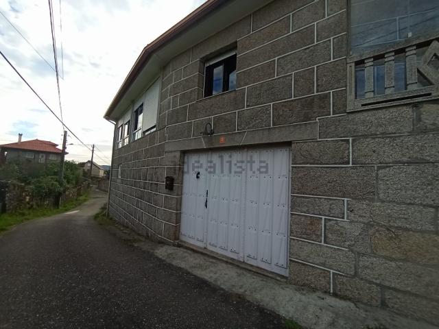 Chalet, Ponte Caldelas