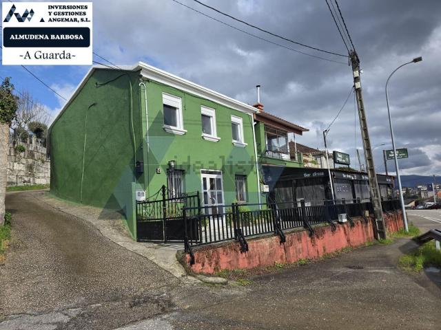Chalet, Ponteareas