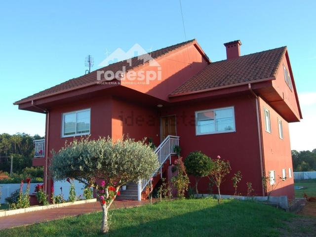 Chalet, Ponteareas