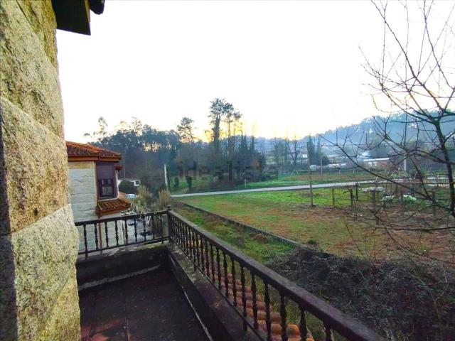 Chalet, Ponteareas