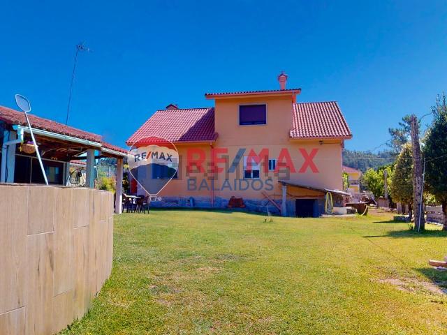 Chalet, Ponteareas