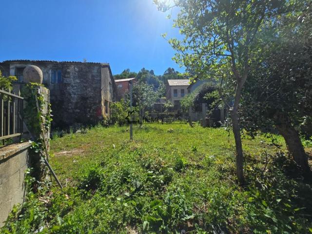 Chalet, Pontecesures