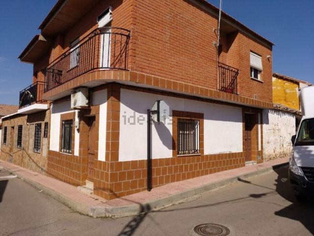 Chalet, Porzuna