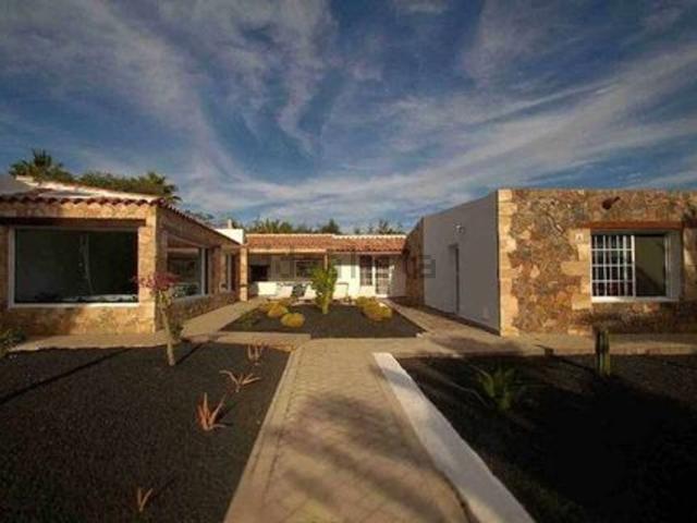 Chalet, Pajara