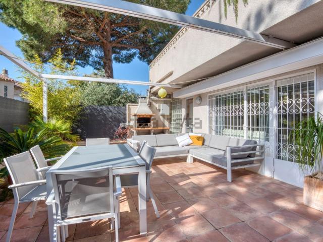Chalet, Palamós