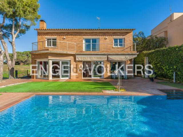 Chalet, Palamós
