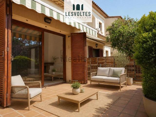 Chalet, Palamós