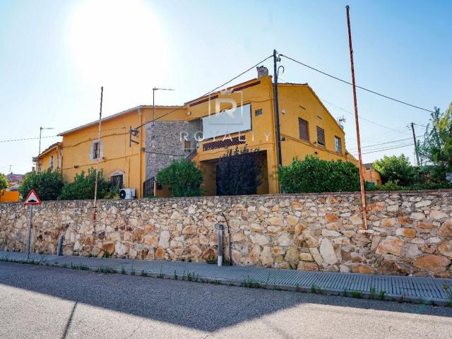 Chalet, Palafolls