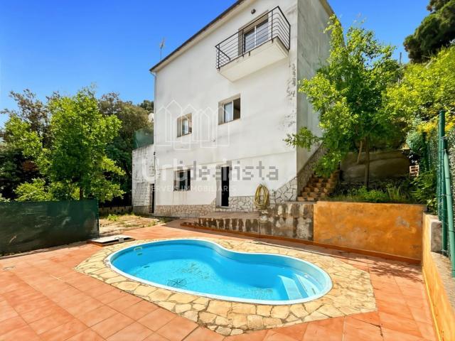 Chalet, Palafolls