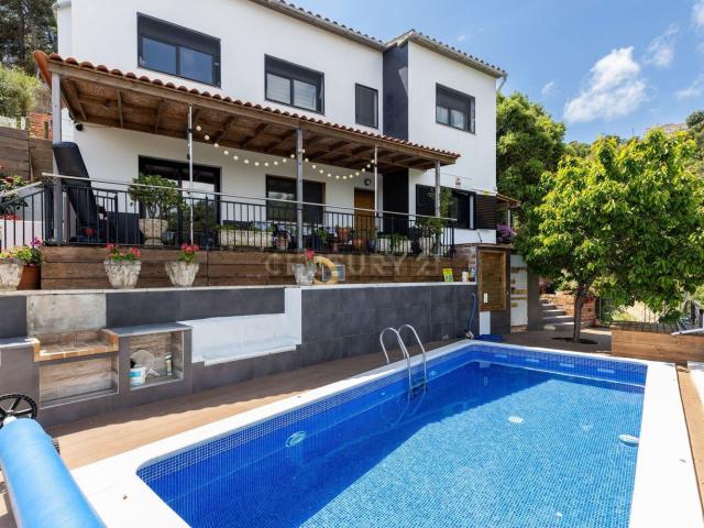 Chalet, Palafolls