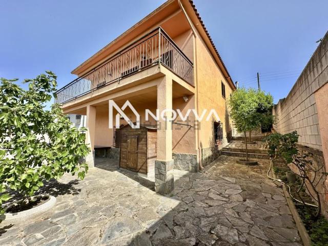 Chalet, Palafolls