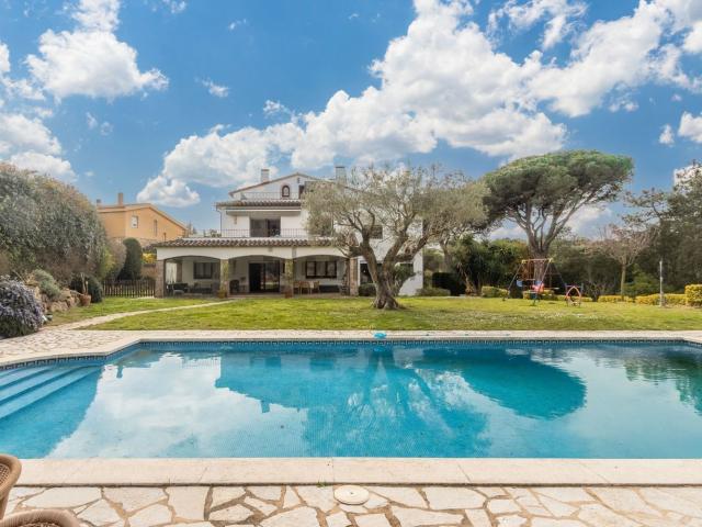 Chalet, Palafrugell