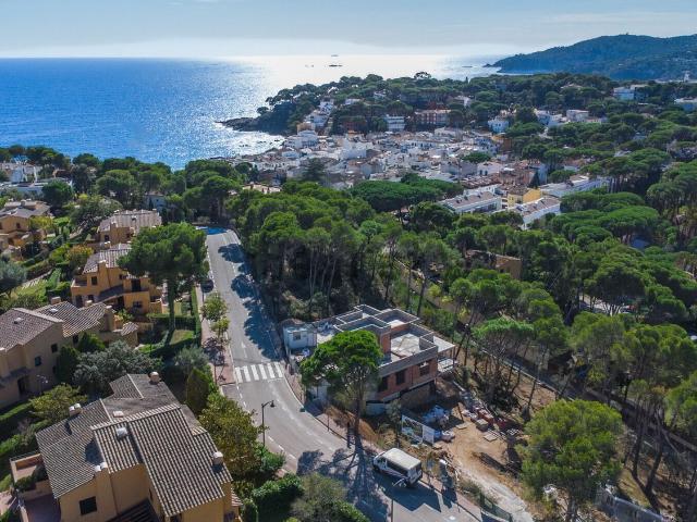 Chalet, Palafrugell