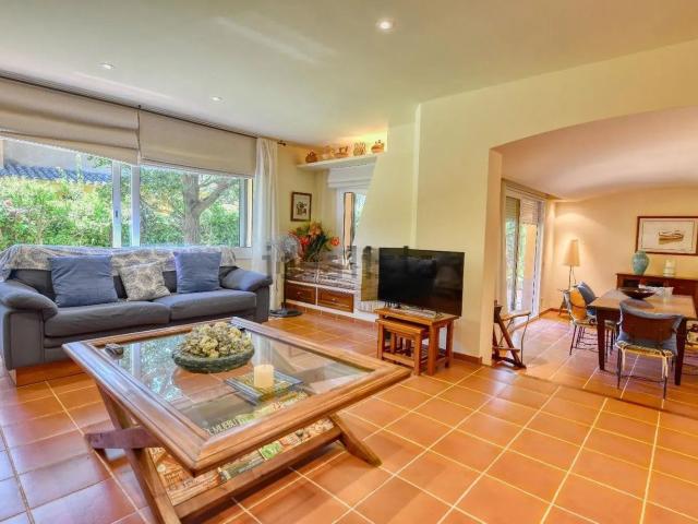 Chalet, Palafrugell