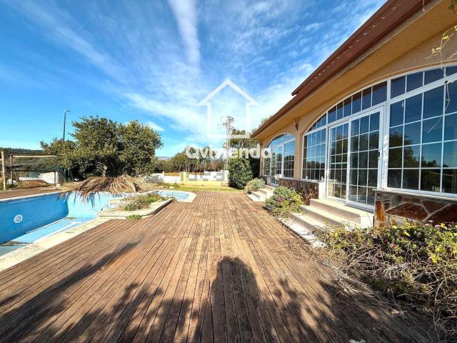 Chalet, Palau Solità i Plegamans