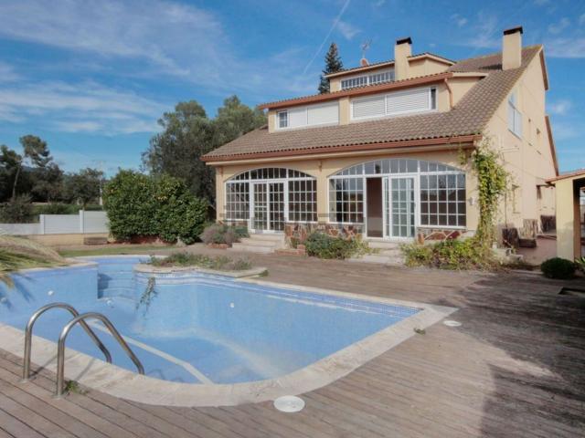 Chalet, Palau Solità i Plegamans