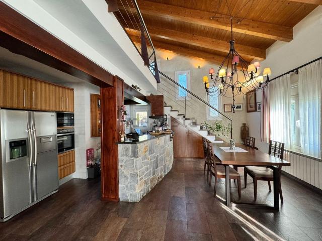 Chalet, Palau Solità i Plegamans