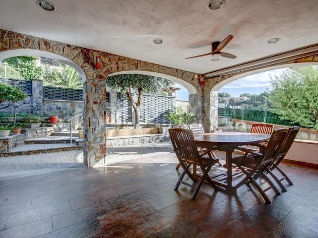 Chalet, Palau Solità i Plegamans