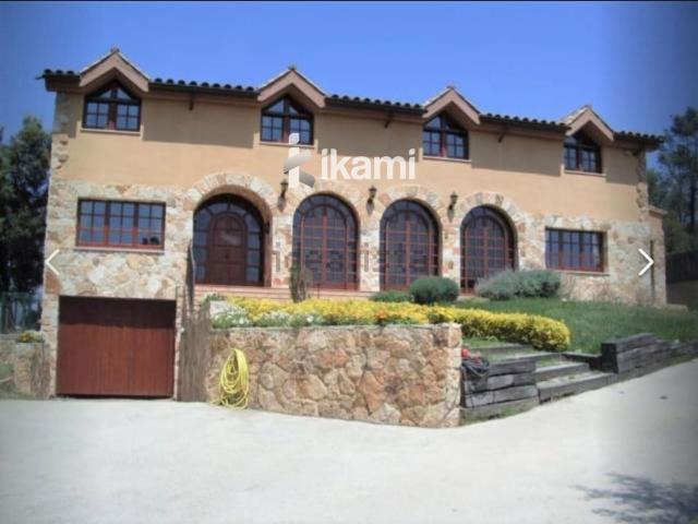 Chalet, Palau Solità i Plegamans