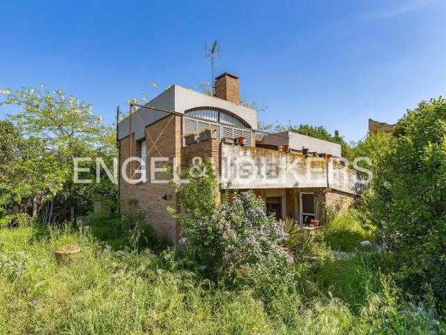 Chalet, Palau Solità i Plegamans
