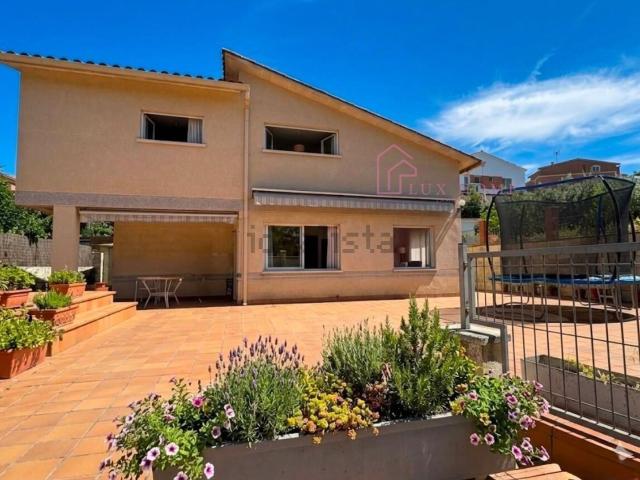 Chalet, Palau Solità i Plegamans