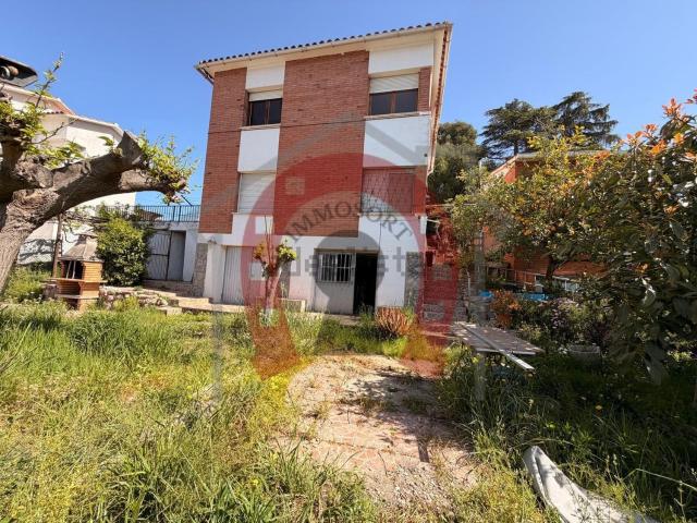 Chalet, Palau Solità i Plegamans