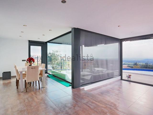 Chalet, Palau Saverdera