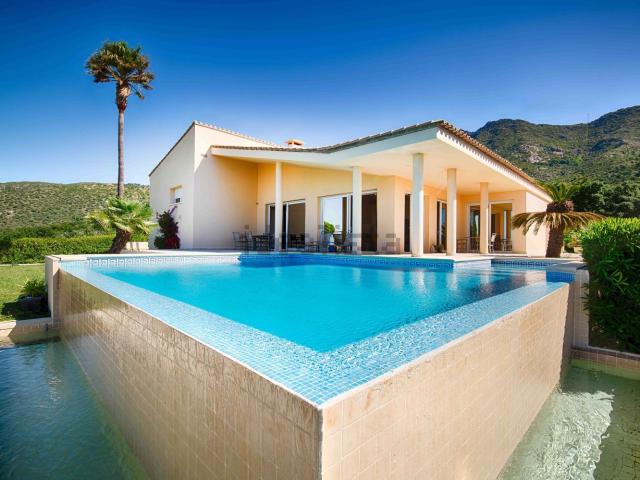 Chalet, Palau Saverdera