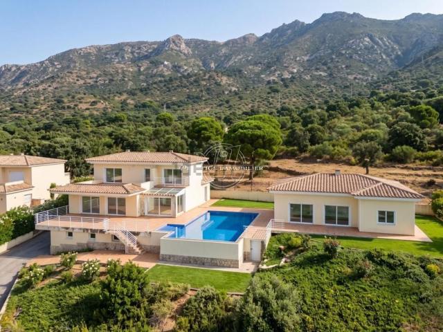 Chalet, Palau Saverdera